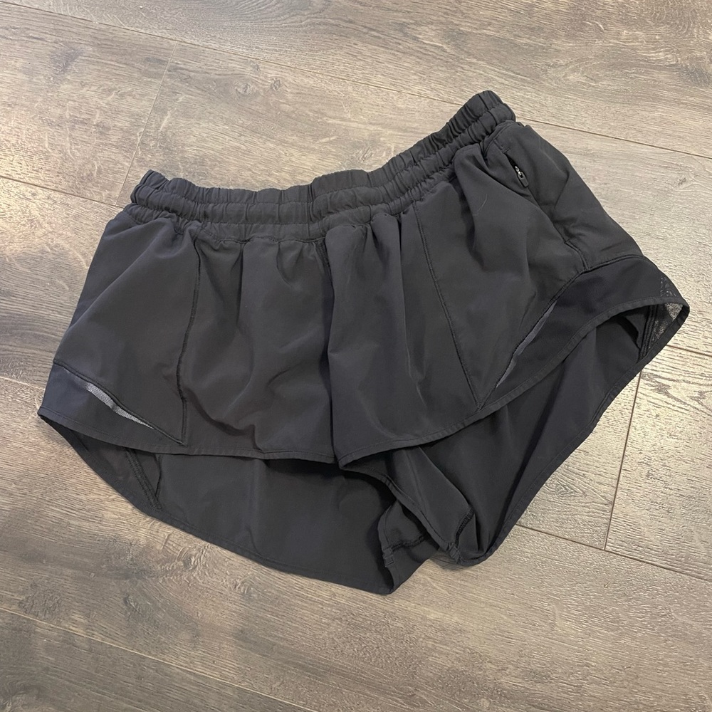 Lululemon Hotty Hot Short Sz 10